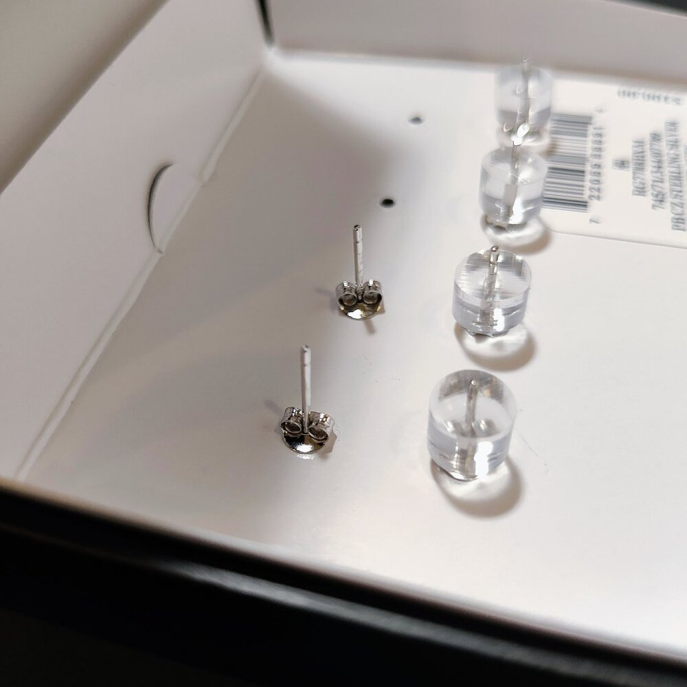 Giani Bernini Cubic Zirconia Stud Sterling Silver Earrings NWT - Picture 4 of 4